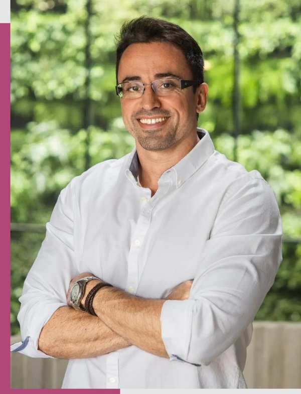 Dr. Lucas Caseri